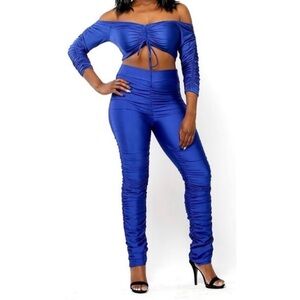 Elegant Blue Off-Shoulder Cinched Front Crop Top and High Waisted Leggin…